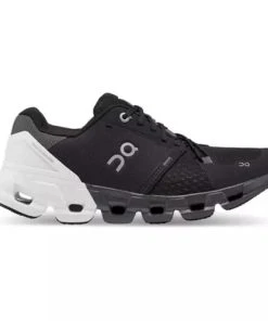'On Running' Women's Cloudflyer 4 - Black / White