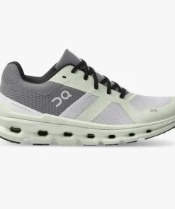 'On Running' Women's Cloudrunner - Frost / Aloe