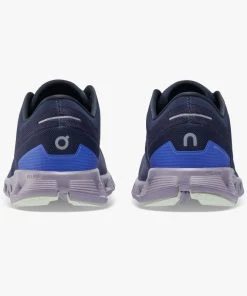 'On Running' Women's Cloud X 3 - Midnight / Heron -Carhartt-shop 60.98689 cloud x 3 fw22 midnight heron w g5 1024x1024@2x