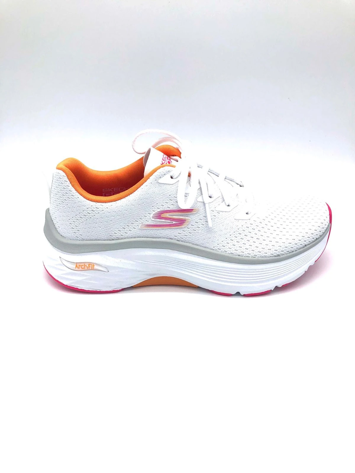 'Skechers' Women's Max Cushioning Arch Fit - White 3 'Skechers' Women's Max Cushioning Arch Fit - White