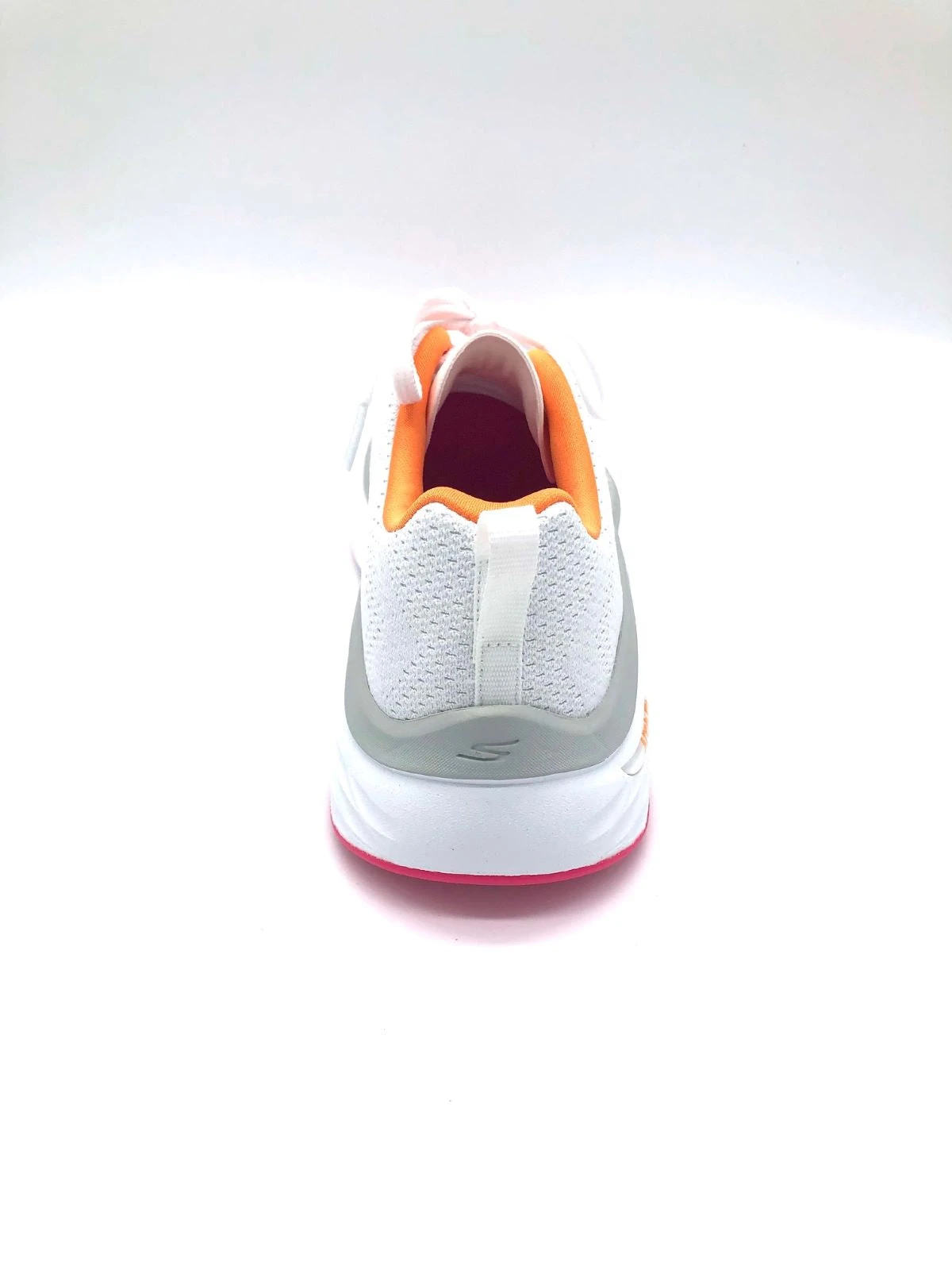 'Skechers' Women's Max Cushioning Arch Fit - White 5 'Skechers' Women's Max Cushioning Arch Fit - White - Image 3